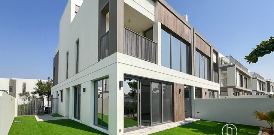 Villa em Tilal Al Ghaf, Dubai, EAU 4 quartos, 235 m2 № 688492