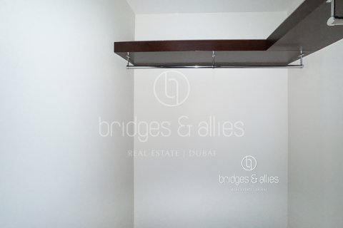 Lägenhet till försäljning i Downtown Dubai (Downtown Burj Dubai), Dubai, UAE 2 sovrum, 179 kvm Nr. 688490 - fotografi 11