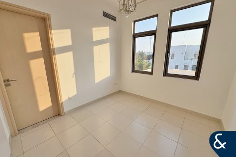 Villa itt: Reem, Dubai, EAE, 3 hálószoba, 270 m², azonosító: 668599 - fénykép 15
