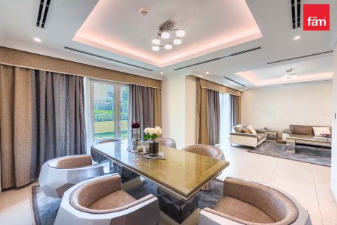 Βίλα σε Al Barsha, Dubai, ΗΑΕ 4 υπνοδωμάτια, 354 τ.μ. Αρ. 694159 - φωτογραφία 17