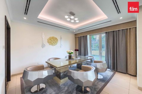 Βίλα σε Al Barsha, Dubai, ΗΑΕ 4 υπνοδωμάτια, 354 τ.μ. Αρ. 694159 - φωτογραφία 7