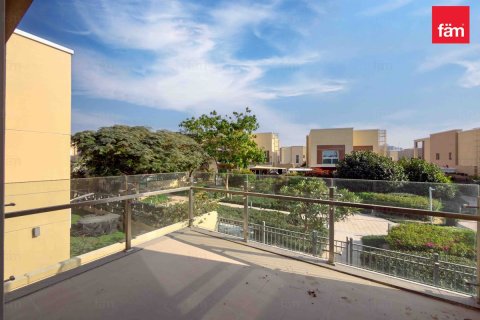 Βίλα σε Al Barsha, Dubai, ΗΑΕ 4 υπνοδωμάτια, 354 τ.μ. Αρ. 694159 - φωτογραφία 10