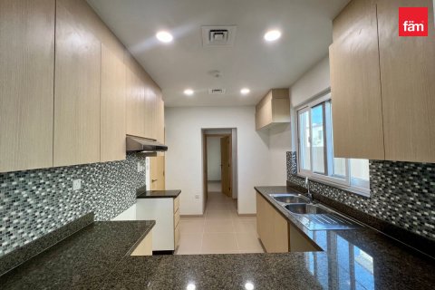 Vilă de închiriat în Dubai, EAU 3 dormitoare, 325.1 mp. №694155 - poză 4