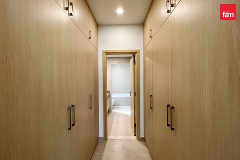 Vilă de închiriat în Dubai, EAU 3 dormitoare, 325.1 mp. №694155 - poză 8