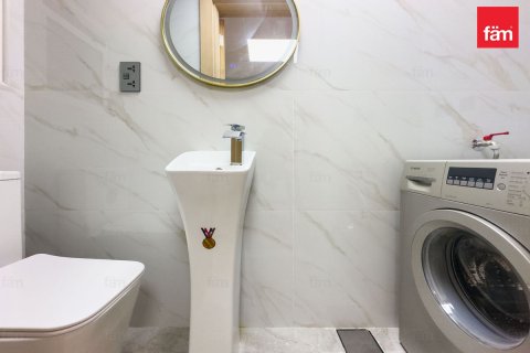 Lägenhet uthyres i Business Bay, Dubai, UAE 2 sovrum, 136.7 kvm Nr. 679996 - fotografi 16