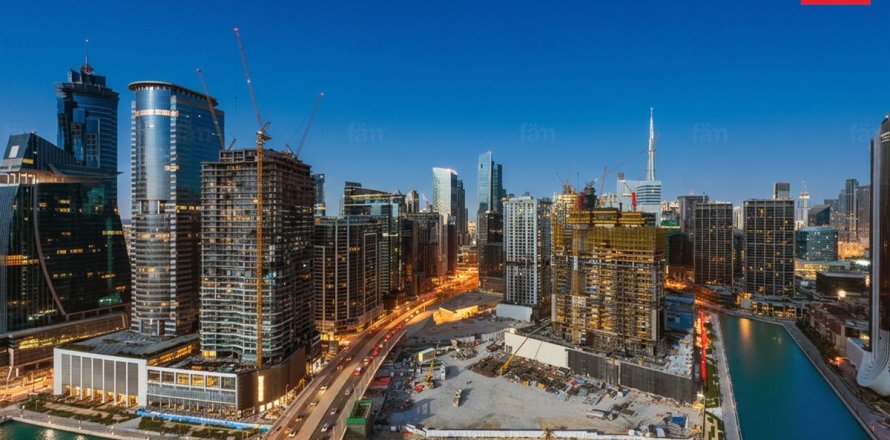 Apartment in Business Bay, Dubai, UAE 2 bedrooms, 136.7 sq.m. № 679996