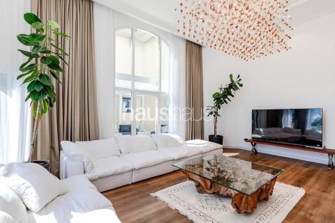 Vila di Palm Jumeirah, Dubai, UEA 5 kamar tidur, 622 m2 nomor 627027 - foto 4
