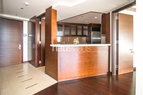 Apartment in Downtown Dubai (Downtown Burj Dubai), UAE 1 bedroom, 102 sq.m. № 627040 - photo 3