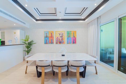 Apartamento en venta en Palm Jumeirah, Dubai, EAU 2 dormitorios, 376 m2 № 709725 - foto 4
