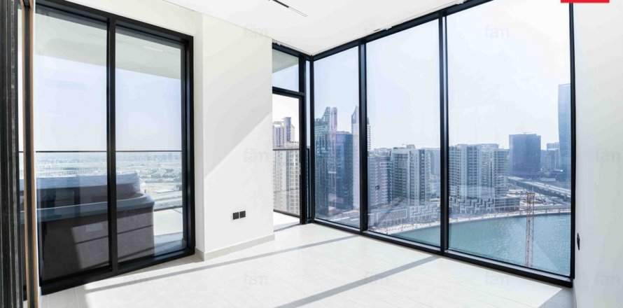 Apartment sa Business Bay, Dubai, UAE 1 silid-tulugan, 67.9 sq.m. № 598146
