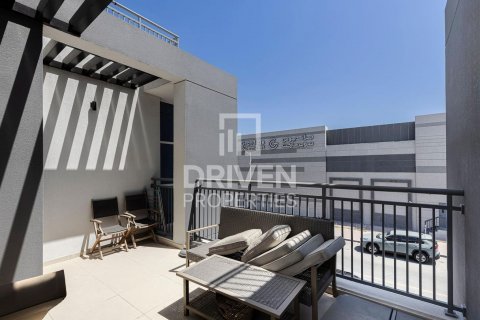 Řadový dům v Dubai Sports City, SAE 4 ložnice, 157 m² Č.: 602524 - fotografie 18