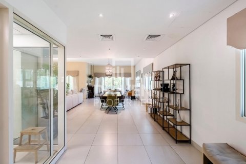Vila v Jumeirah Village Circle, Dubai, SAE 4 ložnice, 372 m² Č.: 602525 - fotografie 5