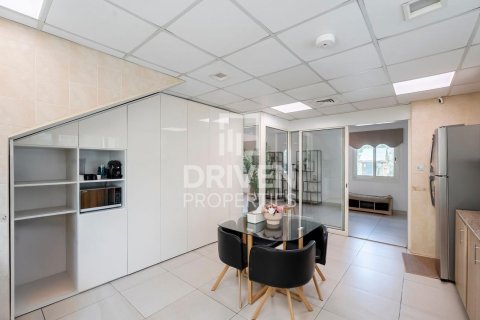 Vila v Jumeirah Village Circle, Dubai, SAE 4 ložnice, 372 m² Č.: 602525 - fotografie 16