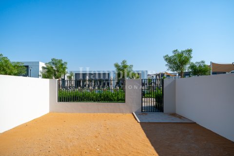 Villa à louer à Dubai South (Dubai World Central), Dubai, EAU 3 chambres, 144.32016535 m2 № 658648 - photo 8