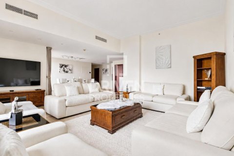 Müüa korter asukohaga Jumeirah Beach Residence, Dubai, AÜE: 2 magamistoaga, 134.71 m² Nr 741833 - pilt 4