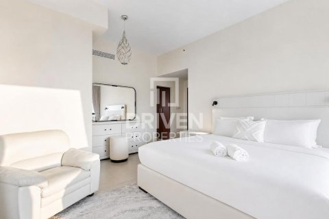 Müüa korter asukohaga Jumeirah Beach Residence, Dubai, AÜE: 2 magamistoaga, 134.71 m² Nr 741833 - pilt 11