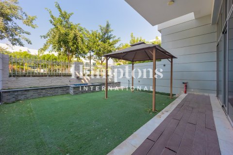 Maison de ville à louer à Al Furjan, Dubai, EAU 4 chambres, 222.96720000 m2 № 650986 - photo 10