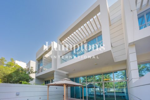 Maison de ville à louer à Al Furjan, Dubai, EAU 4 chambres, 222.96720000 m2 № 650986 - photo 19