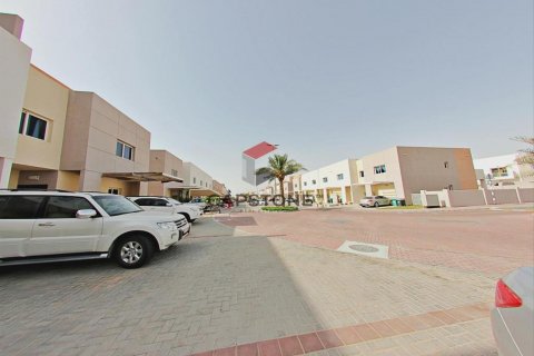 Vila v Al Reef, Abu Dhabi, SAE 5 ložnice, 273 m² Č.: 604465 - fotografie 8