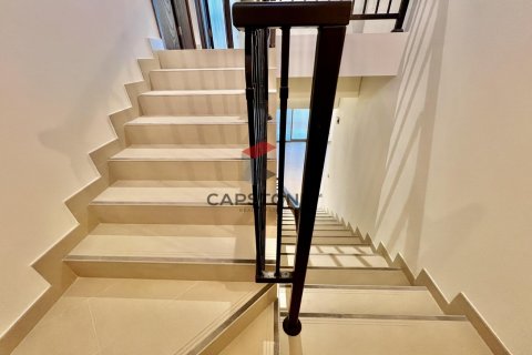 Townhouse in Khalifa City, Abu Dhabi, UAE 2 bedrooms, 151 sq.m. № 604590 - photo 16