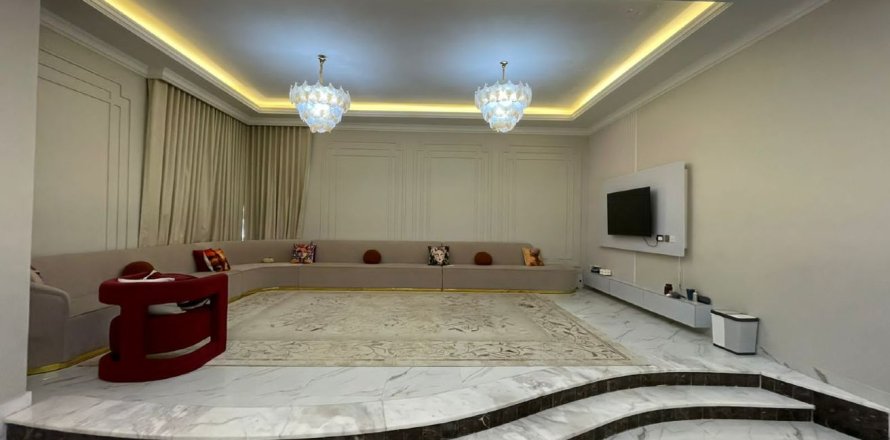Villa à Ras Al Khaimah, EAU: 6 chambres, 929 m2 № 734671