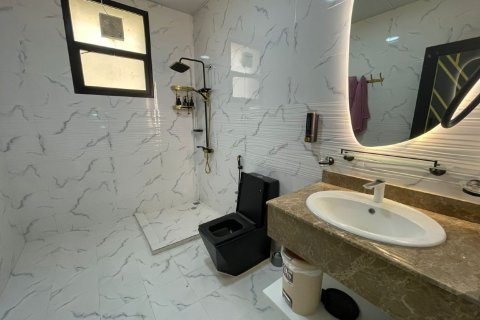 Villa à vendre à  Ras Al Khaimah, EAU 6 chambres, 929 m2 № 734671 - photo 9