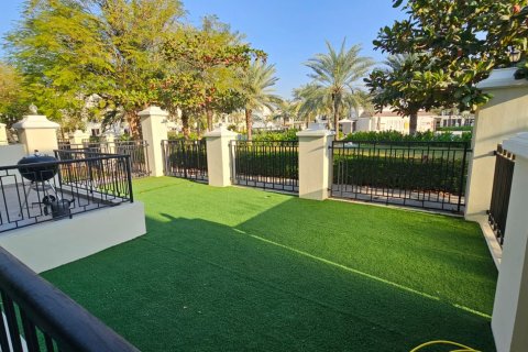 Városi lakóépület itt: Ras Al Khaimah, EAE, 4 hálószoba, 376 m², azonosító: 734670 - fénykép 24