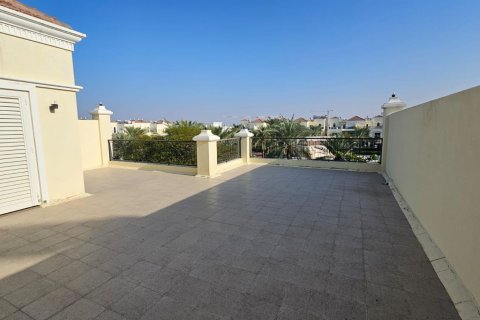 Városi lakóépület itt: Ras Al Khaimah, EAE, 4 hálószoba, 376 m², azonosító: 734670 - fénykép 25