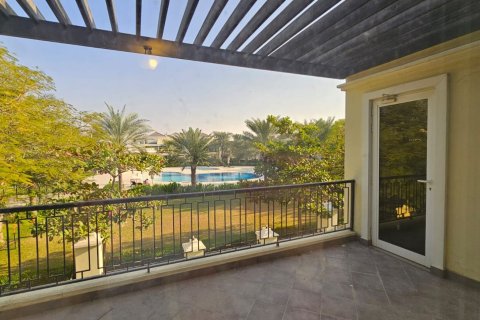 Városi lakóépület itt: Ras Al Khaimah, EAE, 4 hálószoba, 376 m², azonosító: 734670 - fénykép 4
