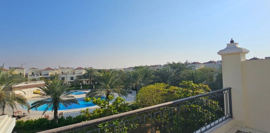 Városi lakóépület itt: Ras Al Khaimah, EAE, 4 hálószoba, 376 m², azonosító: 734670