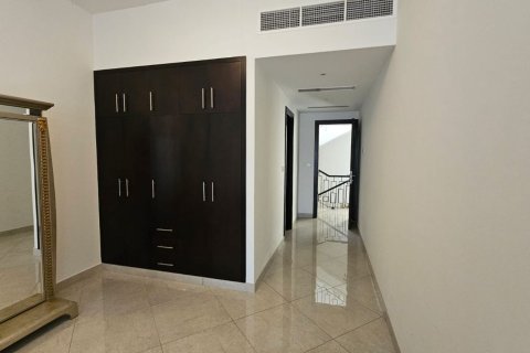 Városi lakóépület itt: Ras Al Khaimah, EAE, 4 hálószoba, 376 m², azonosító: 734670 - fénykép 8