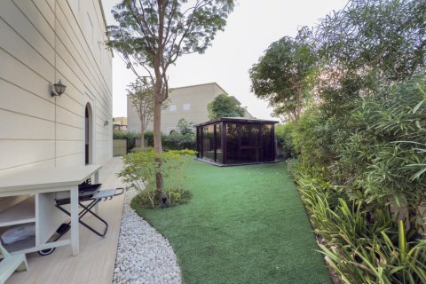 Huvila Mudon, Dubai, Arabiemiraatit 4 makuuhuonetta, 574 m2 № 704150 - kuva 12