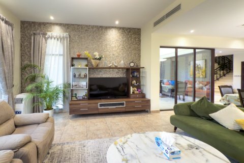 Huvila Mudon, Dubai, Arabiemiraatit 4 makuuhuonetta, 574 m2 № 704150 - kuva 7