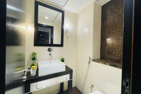 Apartment in Jumeirah Lake Towers, Dubai, UAE 1 bedroom, 92 sq.m. № 704147 - photo 5