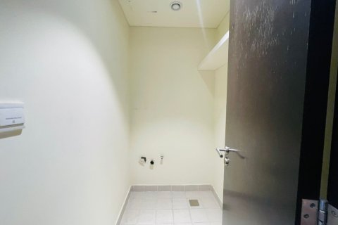 Apartment in Jumeirah Lake Towers, Dubai, UAE 1 bedroom, 92 sq.m. № 704147 - photo 4