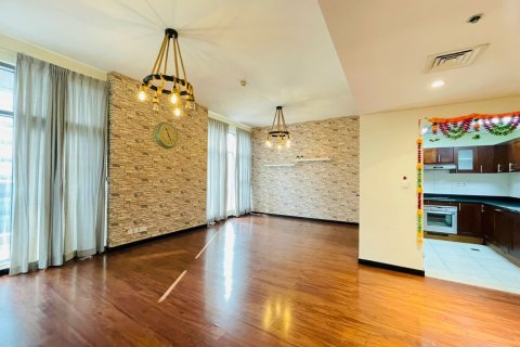 Apartment in Jumeirah Lake Towers, Dubai, UAE 1 bedroom, 92 sq.m. № 704147 - photo 11