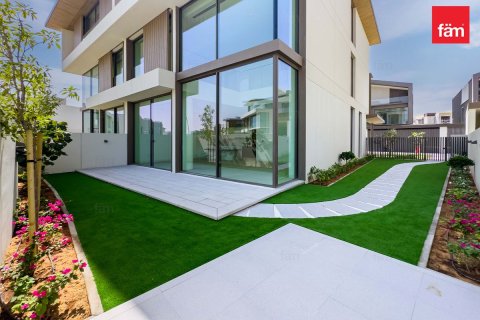 Maison de ville à Dubai, EAU: 3 chambres, 356.9 m2 № 701363