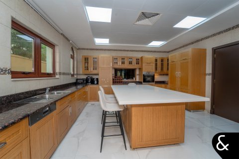 Villa in vendita a Jumeirah Golf Estates, Dubai, EAU 5 camere da letto, 929 mq. № 688740 - foto 17