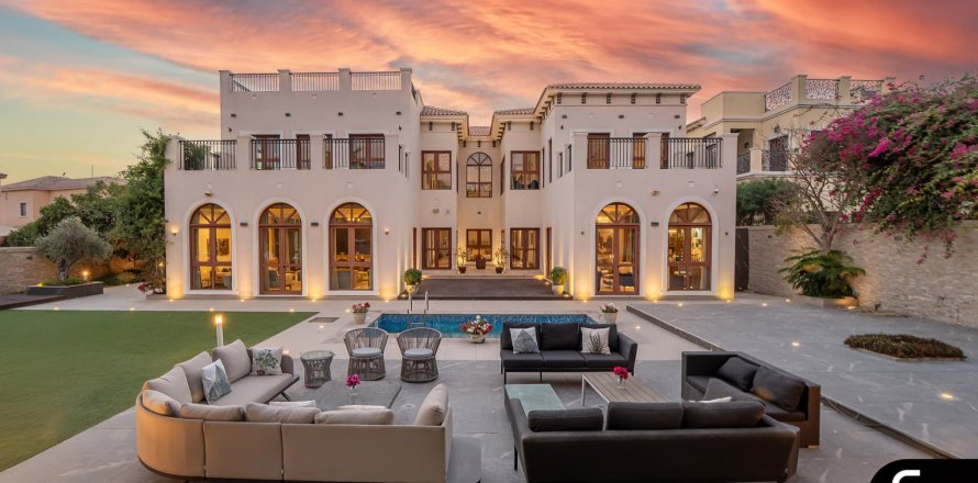 Villa sa Jumeirah Golf Estates, Dubai, UAE 5 silid-tulugan, 929 sq.m. № 688740