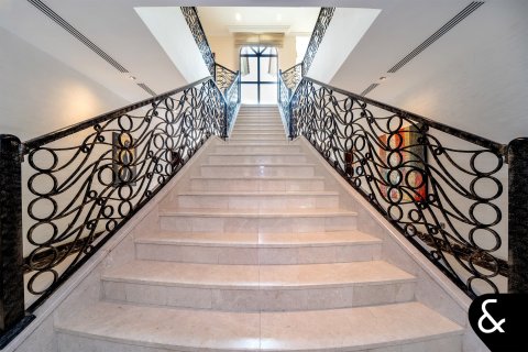 Villa in vendita a Jumeirah Golf Estates, Dubai, EAU 5 camere da letto, 929 mq. № 688740 - foto 19