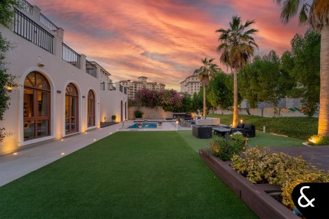 Villa sa Jumeirah Golf Estates, Dubai, UAE 5 silid-tulugan, 929 sq.m. № 688740 - larawan 4