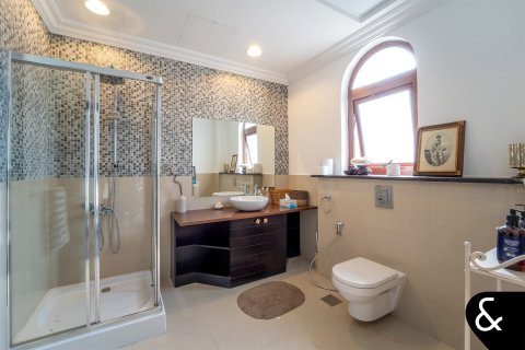 Villa in vendita a Jumeirah Golf Estates, Dubai, EAU 5 camere da letto, 929 mq. № 688740 - foto 22