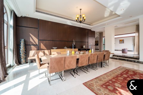 Villa in vendita a Jumeirah Golf Estates, Dubai, EAU 5 camere da letto, 929 mq. № 688740 - foto 16