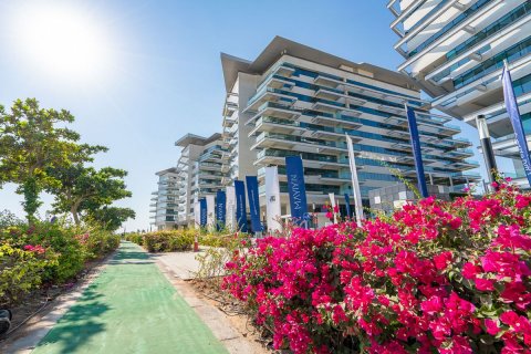 Apartment on the Yas Island, Abu Dhabi, UAE 2 bedrooms, 144 sq.m. № 594337 - photo 28