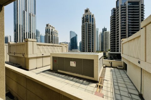 Appartement te huur in Downtown Dubai (Downtown Burj Dubai), Dubai, VAE 1 slaapkamer, 74 vr.m., nr 700466 - foto 15