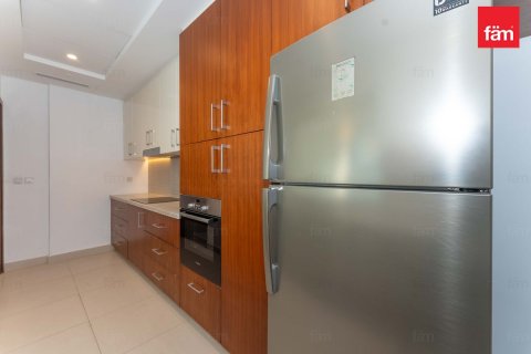 Apartment til leje i The Hills, Dubai, UAE 2 soveværelser, 119.3 kvm № 646710 - foto 8
