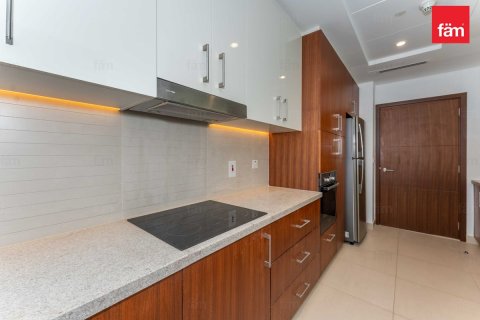 Apartment til leje i The Hills, Dubai, UAE 2 soveværelser, 119.3 kvm № 646710 - foto 5