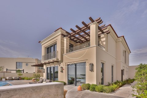 Villa sa Abu Dhabi, UAE 3 silid-tulugan, 225 sq.m. № 615839 - larawan 1