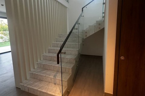 Řadový dům na Yas Island, Abu Dhabi, SAE 3 ložnice, 308 m² Č.: 594837 - fotografie 7