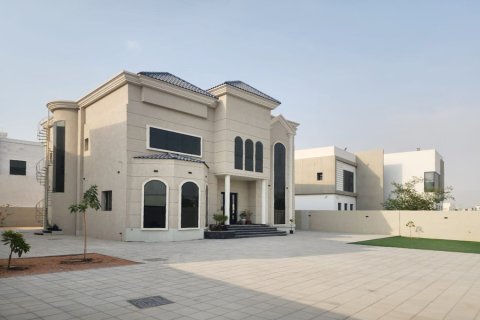 Nadd Al Sheba, Dubai, UAE의 임대용 빌라 침실 5개, 1275제곱미터 번호 739045 - 사진 20